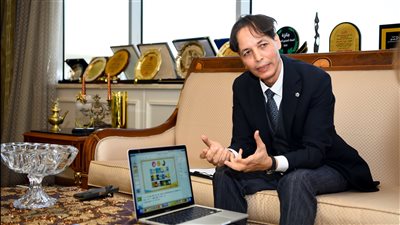 خبير مصري في مجال التعليم مقيم باليابان يدشن مشروع للعمالة المصرية