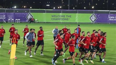 صور .. الأهلي يُنهي مرانه الأساسي استعدادًا لملاقاة اتحاد جدة بالمونديال 