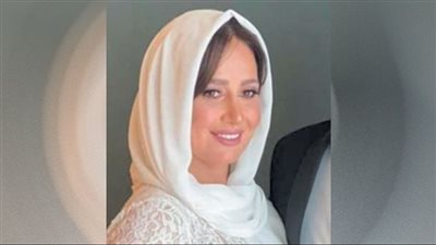 حلا شيحة تعتذر لفنانى مصر