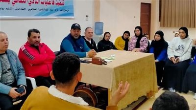 ورشة فنية للأعمال الأدبية لأعضاء النادي الثقافي بمركز شباب 6 أكتوبر