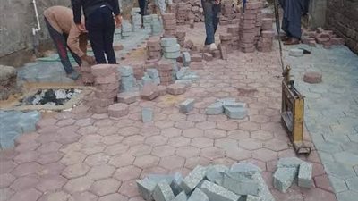 تركيب الانترلوك بالشوارع الضيقة في أسيوط