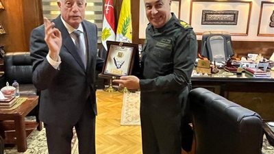 محافظ جنوب سيناء يجري زيارة للأكاديمية العسكرية للدراسات العليا والاستراتيجية 