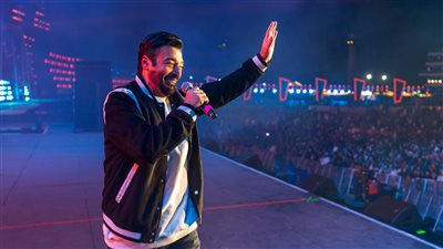 للأسبوع الثاني.. حميد الشاعري نجم مهرجانات الموسيقى العالمية