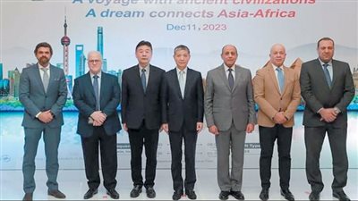 السفارة الصينية تحتفل بافتتاح خط جديد لـChina Eastern Airlines.. ووصول أولى رحلاتها من شنغهاى للقاهرة