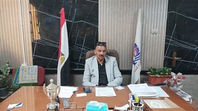 مدير تعليم نجع حمادي يناقش الاستعداد لامتحانات الفصل الدراسي الأول 2023/2024