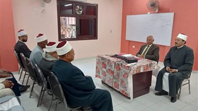 رئيس منطقة سوهاج الأزهرية يتفقد تدريب أعضاء لجان الفتوى الفرعية بجنوب الصعيد