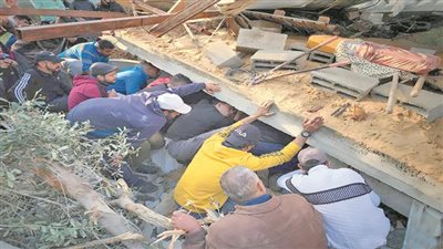 عصابات الإجرام الصهيونى النازى تواصل دفن الفلسطينيين أحياء فى غزة