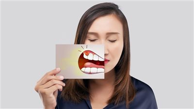 أعراض تكشف إصابتك بسرطان الفم.. طبيبة تحذر من تجاهلها 