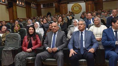 ختام الدورة التدريبية الأولى للعاملين بشركات قطاع الأعمال 