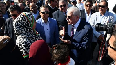 محافظ جنوب سيناء يشهد قافلة بنك الطعام والتحالف الوطني