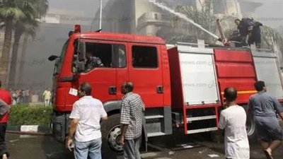 النيران اتلهمت محل ملابس ..السيطرة على حريق وسط البلد 