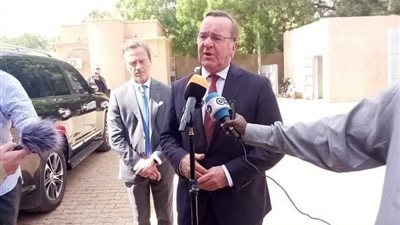 وزير الدفاع الألماني يعلن استئناف جميع مشاريع بلاده في النيجر