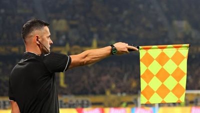 للمرة الأولى بملاعب كرة القدم.. تقنية آلية في خطأ التسلل