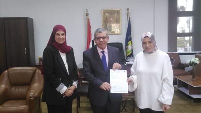 حسناء ابو العباس مديرا لإدارة الوافدين بجامعة القناة