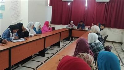 ختام برامج تدريبي لشباب وفتيات قنا.. وندوة للتوعية بمخاطر الهجرة غير الشرعية 