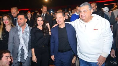 أبو نسب .. صور من العرض الخاص بحضور أبطاله