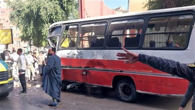 شاهد عيان في حادث أتوبيس أسيوط .. سيجارة السائق وراء الحادث
