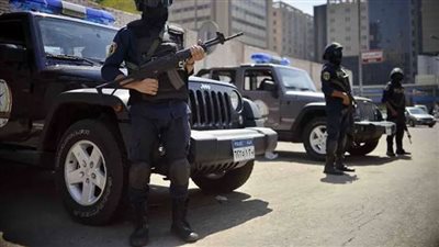 سقوط عامل بحوزته 30 كيس حشيش في القاهرة 