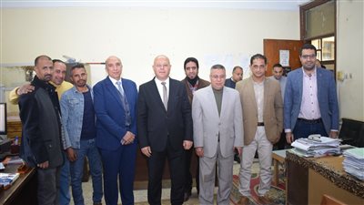 رئيس جامعة سوهاج: رفع قدرات العاملين يحقق التنمية الإدارية