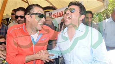 مصطفى كامل يخرج عن صمته برسالة خاصة لهاني شاكر.. اتهامات بالفساد واستغلال نفوذ (القصة كاملة)