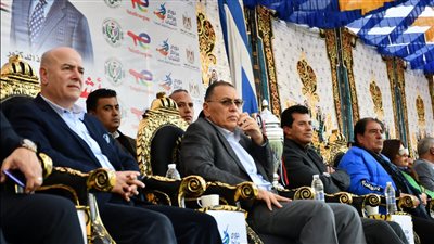 وزير الرياضة ومحافظ الشرقية يشهدان نهائي دوري مراكز الشباب توتال انرجيز بالشرقية