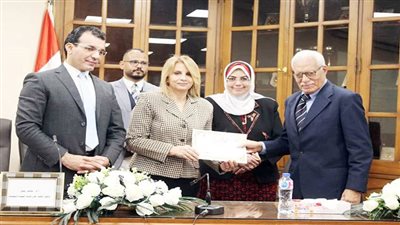 آداب عين شمس تحتفل باليوم العالمى للغة العربية