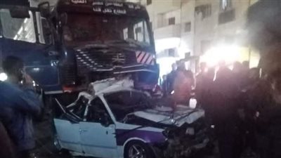 مصرع شخص وإصابة 20 شخصآ فى حادث تصادم وقع بقنا