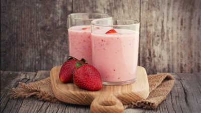 يعزز صحة القلب| طريقة عمل عصير فراولة بـ حليب جوز الهند