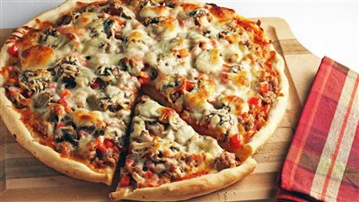 أسهل طريقة لعمل بيتزا المشروم والجبنة