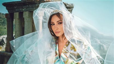 احتفالًا بـ 