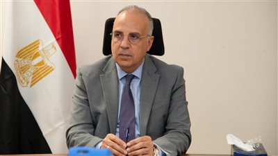 وزير الري يتابع إجراءات تطوير صيانة الترع والمنشآت المائية