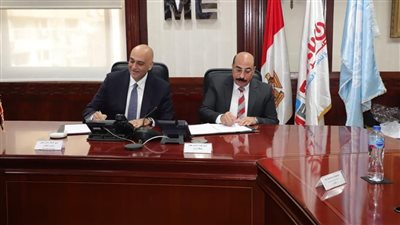 توقيع عقود بين جهاز تنمية المشروعات ومحافظة أسوان لتطوير الخدمات الأساسية بقرية كركر