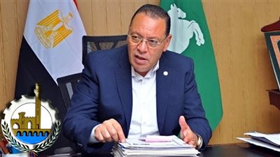 محافظ الشرقية: إستيفاء الشروط البيئية قبل الموافقة علي المنشآت الغذائية أو الصناعية 