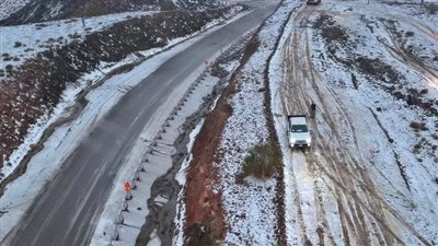 جبل اللوز.. لقطات مميزة وأجواء شتوية في تبوك شمال السعودية 