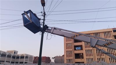 حملات لتطهير شبكات صفايات الأمطار ومتابعة حركة نقل الركاب بكفرالشيخ