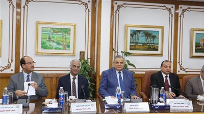 رئيس جامعة كفر الشيخ يشارك في اجتماع المجلس الأعلى للجامعات