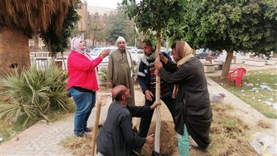 بدء أعمال تطوير ورفع كفاءة حديقة ميدان الثقافة بحي شرق سوهاج