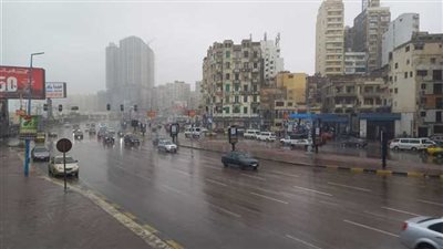 الإسكندرية تعيش جوًا أوروبيًا مع نوة رأس السنة 