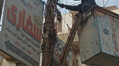 حملة مكبرة لرفع الإعلانات المخالفة بشوارع المنيا