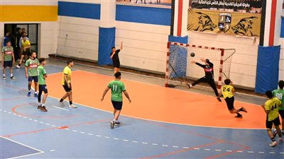 ذئاب الجبل لكرة اليد تتألق في بطولة الدوري 