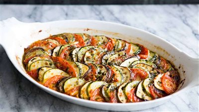 الكوسا بالطماطم.. طريقة تحضيرها لجسم صحي وقوي