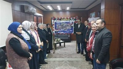 وكيل التعليم بالغربية يستقبل وحدة التواصل لتهنئته بالعام الميلادي الجديد 