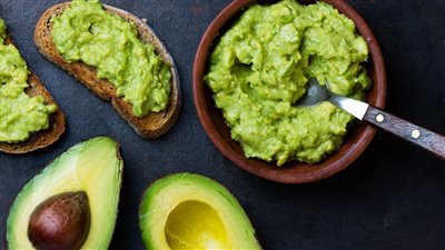 فوائد شائعة لا تعرفها عن بذور الأفوكادو