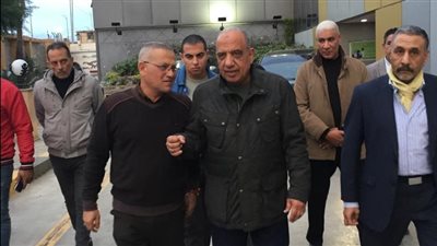 وزير قطاع الأعمال يتفقد أعمال التطوير بشركة الإسكندرية للأدوية