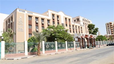 سوهاج الجامعي تستقبل  30495 ألف مريض وتجري 15153 ألف عملية جراحية 