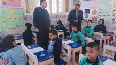 26474 تلميذاً بالصفين الرابع والخامس الإبتدائي يؤدون امتحان الترم الأول بنجع حمادي