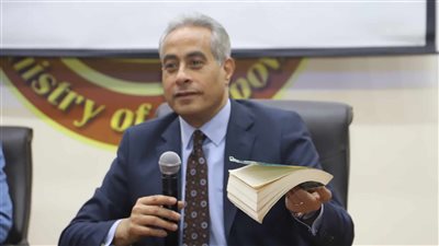 وزارة العمل تبدأ تنفيذ خطة تنمية مهارات عاملين بالمديريات على توحيد المفاهيم 