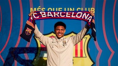 تشافي يعلن موعد ظهور فيتور روكي صفقة برشلونة الجديدة