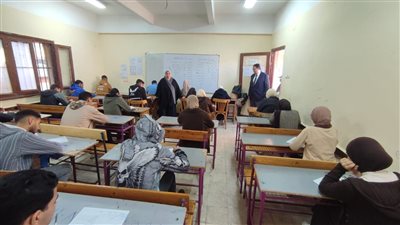 وكيل تعليم الغربية يتفقد مدارس غرب طنطا للاطمئنان على سير الامتحانات  