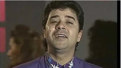 كاسيت 90| مدحت صالح ومرحلته الغنائية المُبشرة في التسعينيات 